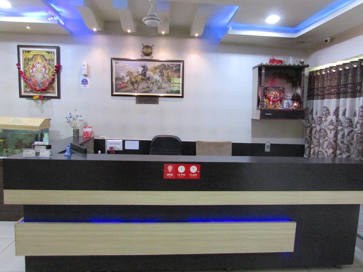 Hotel Neelkanth Residency 간디나가르 외부 사진