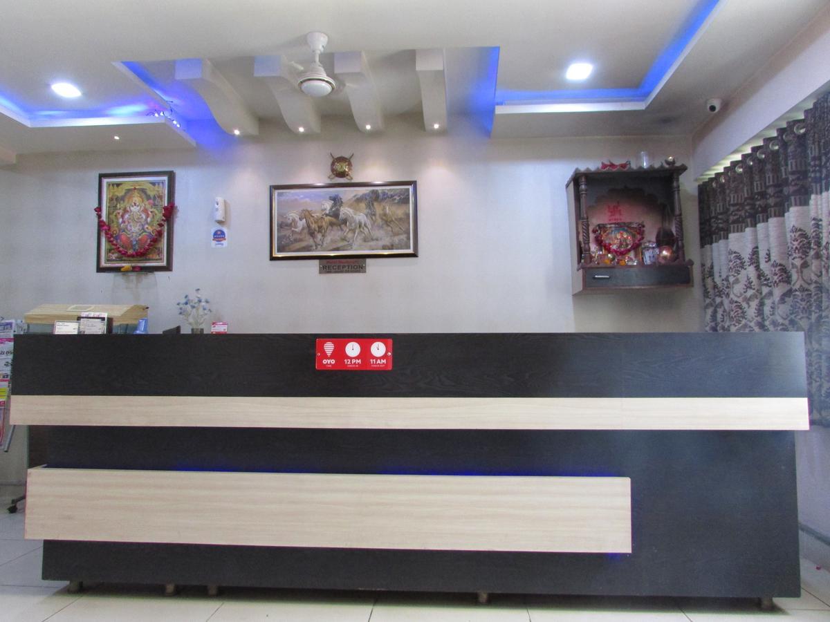Hotel Neelkanth Residency 간디나가르 외부 사진
